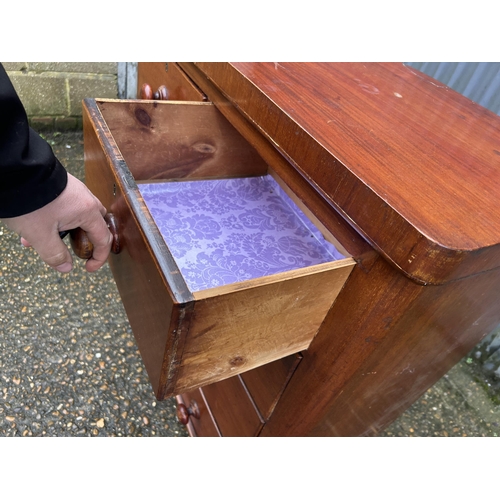 269 - A Victorian mahogany chest of five drawers   97x45x105