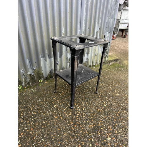 295 - Iron table base 40x37