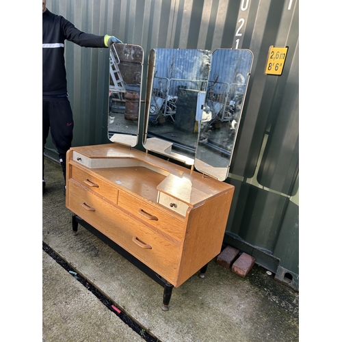 323 - A mid century g plan dressing chest