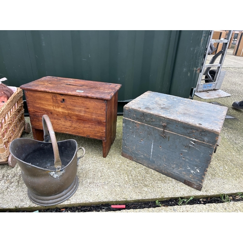 385 - Two pine boxes, two coal buckets and two baskets