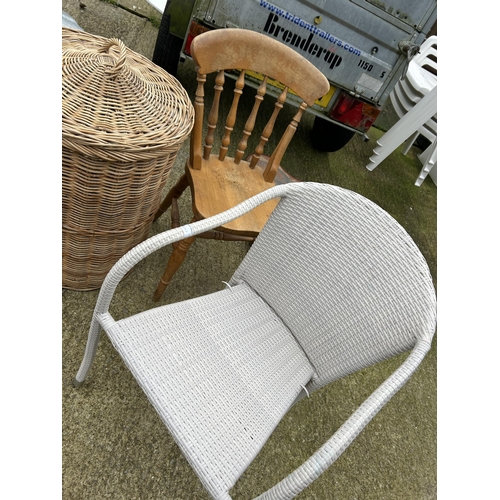 400g - Pine chair, white chair, galvanized bin, Child's chair, easel & blue bin