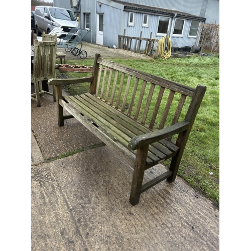 422 - A hardwood garden bench seat