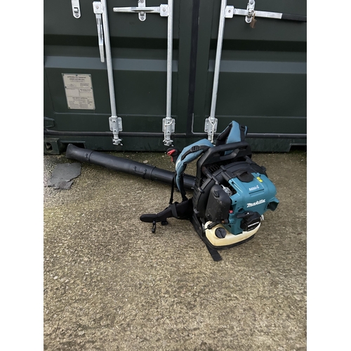 441 - Makita MM4 back pack petrol leaf blower