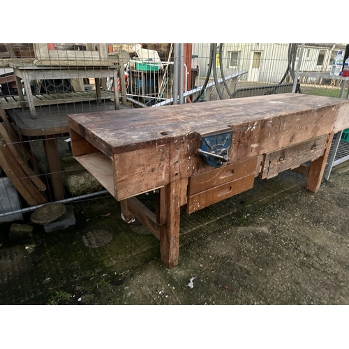 448 - A very large vintage workbench with vice 8ft