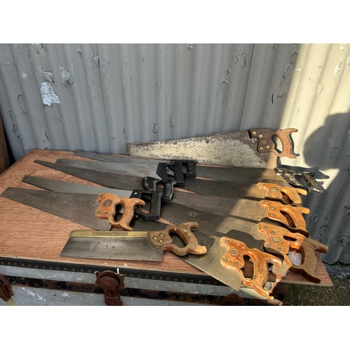 469 - Handsaws including Diston