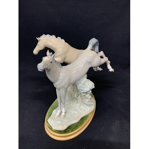 541 - NAO twin horse figure, on base, height 28cms (no damage)