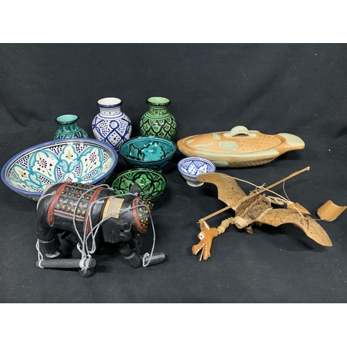 726 - Hand painted pottery, elephant and dragon puppets, pottery fish dish