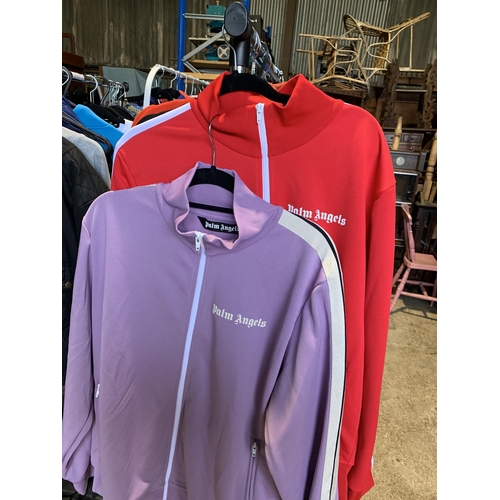 951 - 3 rails of gents designer and other leisure clothing, 41 items including Palm Angels track suit tops... 