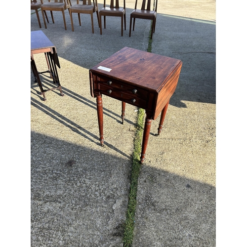 25g - Victorian mahogany drop leaf occasional table