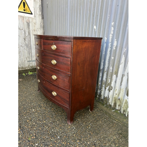 188 - A Victorian mahogany bow front chest of five drawers   106x55x105