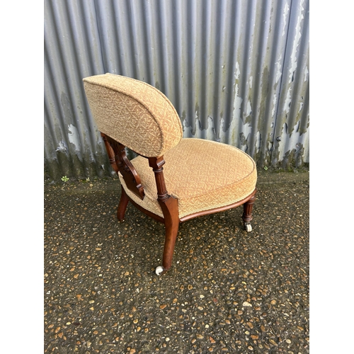 194 - A Victorian nursing chair