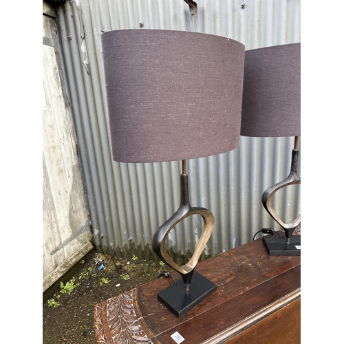 284 - A pair of large HEATHFIELD AND CO designer table lamps with shades