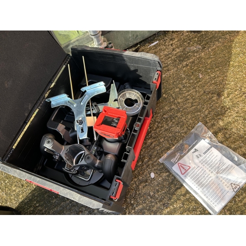 470 - Cased Milwaukee part router together with a Milwaukee case containing Makita saw etc