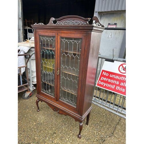 99 - A leaded glass cabinet 95x34x150