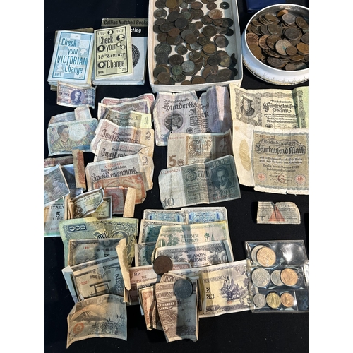 867 - Collection of English and foreign Coins and Notes including 137 gms pre 1947 Silver to the right of ... 