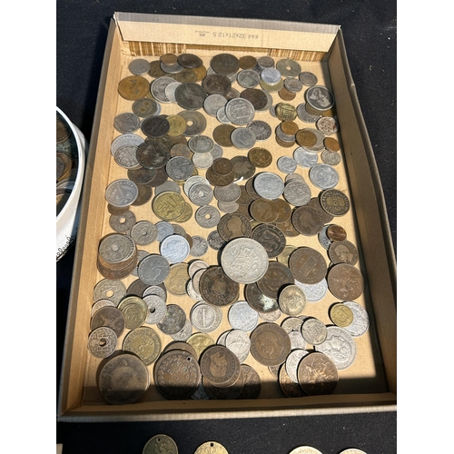 867 - Collection of English and foreign Coins and Notes including 137 gms pre 1947 Silver to the right of ... 