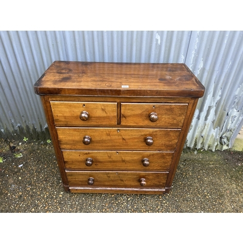 213 - A Victorian mahogany chest of five drawers  96x44x104