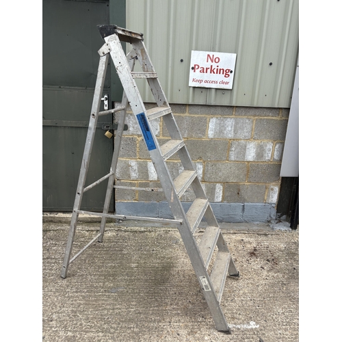 Youngan 10 Tread Platfor Class 1 Alloy Step Ladder Aluiniu Tradex - View #7