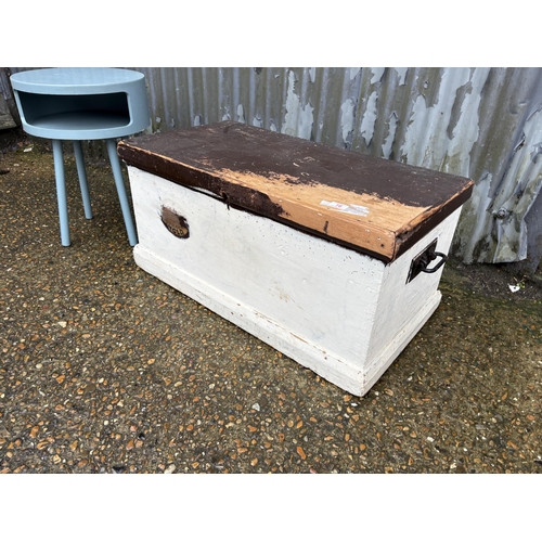 16 - A white painted pine carpenters box together with an unusual blue modern side table