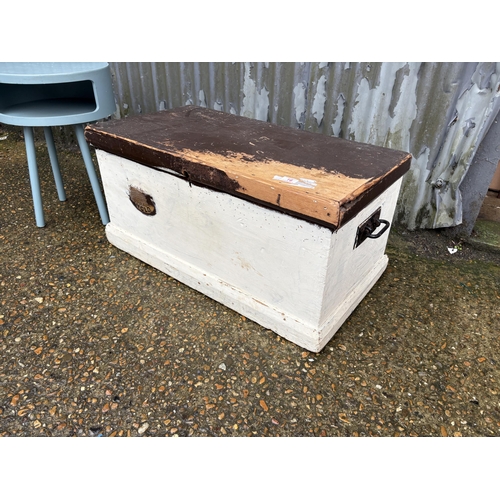 16 - A white painted pine carpenters box together with an unusual blue modern side table