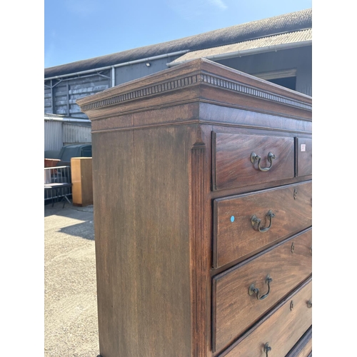 237 - A Georgian mahogany chest on chest 114x58x190