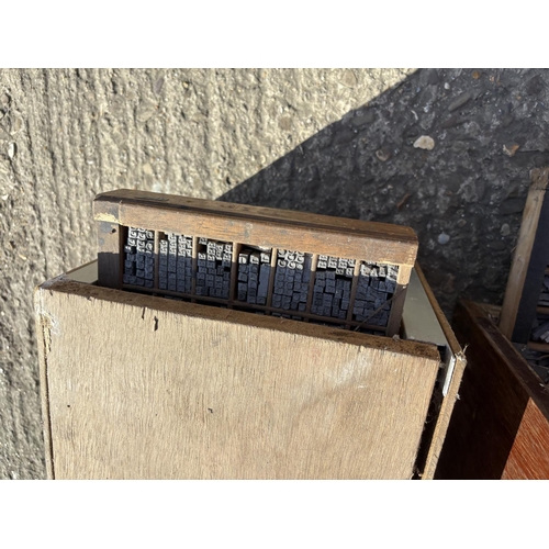 272 - A collection of printing blocks in four chests (all loaded)