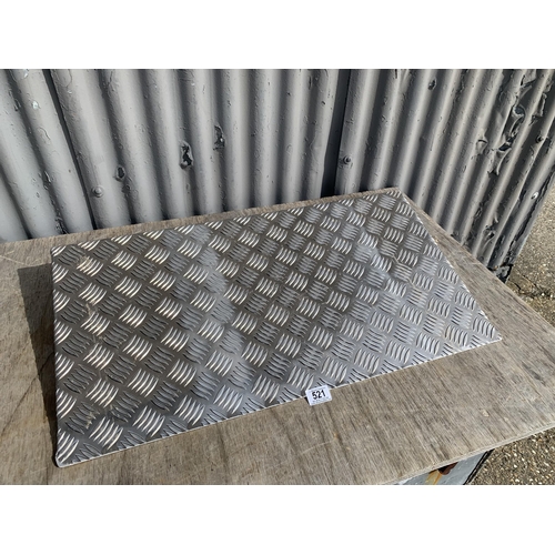 521 - Aluminium Checker Plate Ramp as new, width 75 cms, height 10 cms