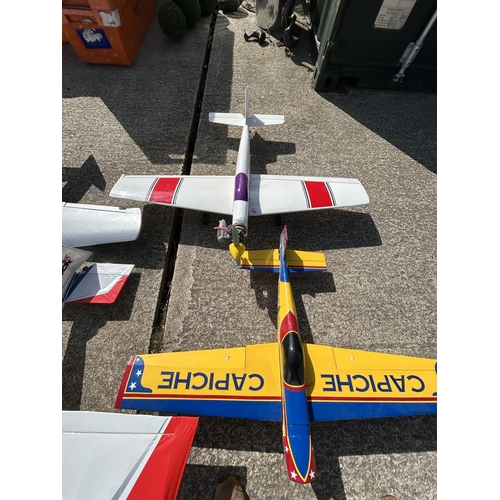 527 - Six Model Planes, wing span of largest 162 cms