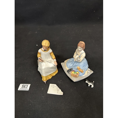 563 - 4 Franklin Mint Little Women Figures, 1 with Drawing Slate broken but piece present plus Franklin Mi... 