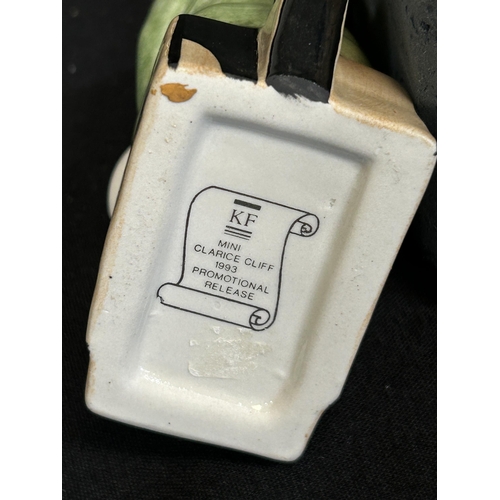 568 - Set of 4 Babbacombe pottery cats, Tallest 16cms, Mini Clarice Cliff figure, Laura Green cat figure, ... 