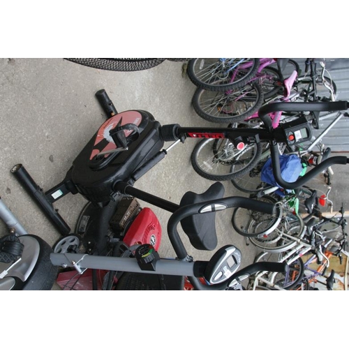 36 - DELTA EXERCISE BIKE