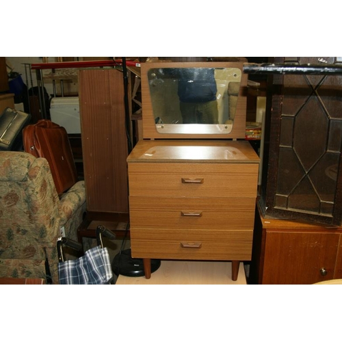 331 - SMALL DRESSING TABLE