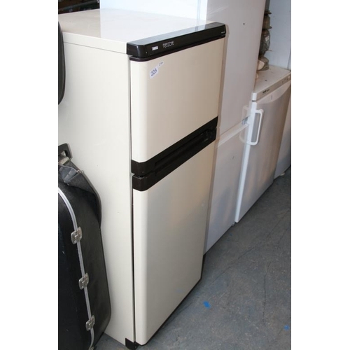 225 - ZANUSSI FREEZONE FREEZER