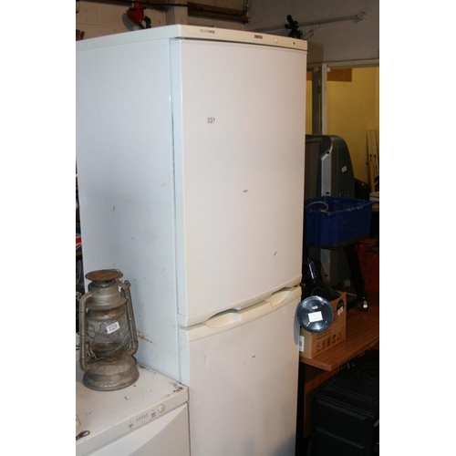 231 - ZANUSSI FROST FREE FRIDGE FREEZER