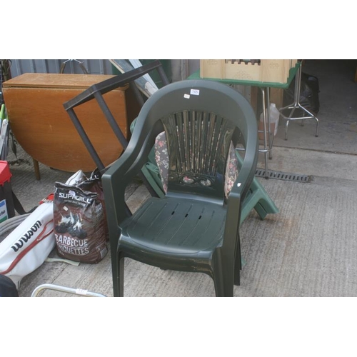 148 - 2 GREEN PLASTIC CHAIRS