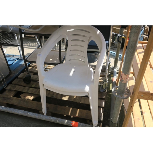 823 - 2 PLASTIC CHAIRS