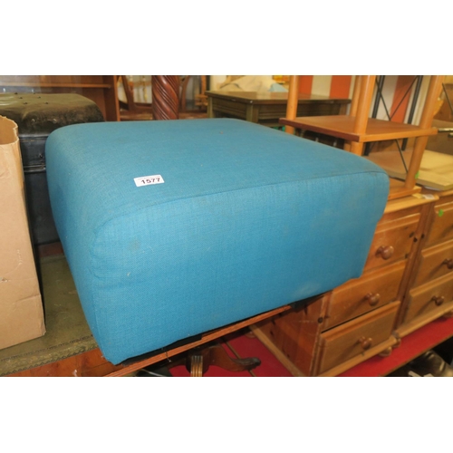 1577 - TEAL FOOTSTOOL