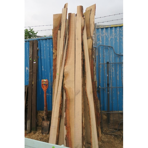 648 - BUNDLE OF WOOD OFF CUTS