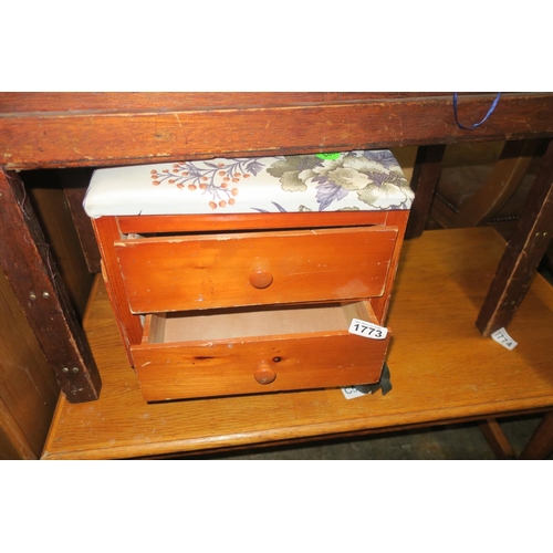 1773 - SEWING BOX