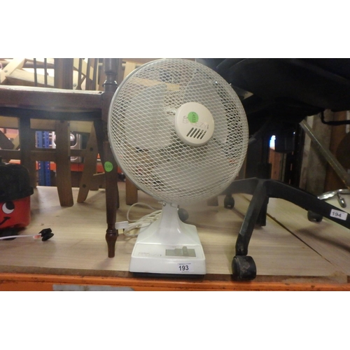 193 - DESK TOP FAN