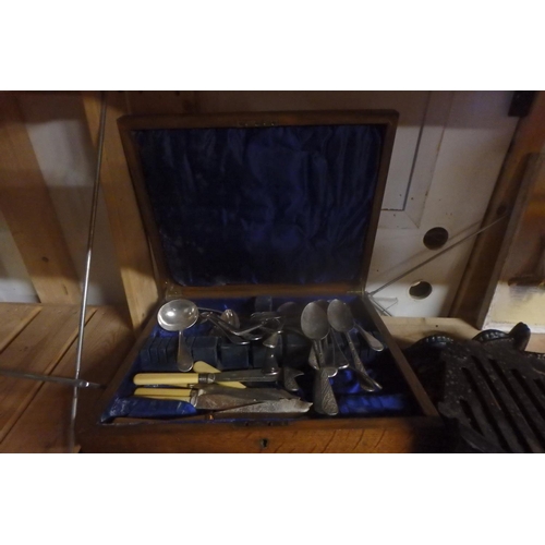 279 - CUTLERY BOX AND CONTENTS