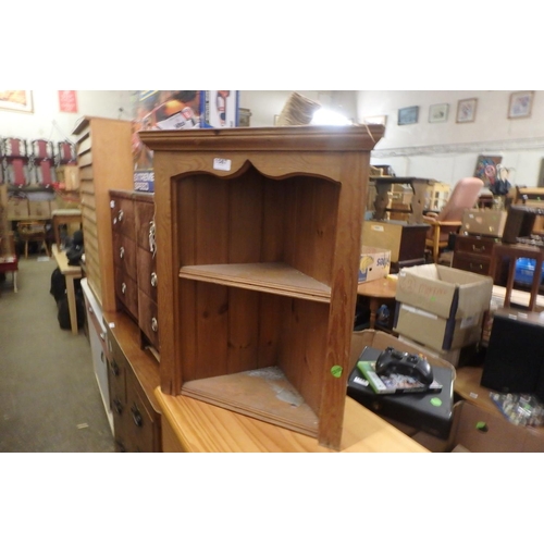 1587 - PINE CORNER SHELF