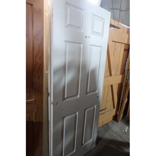 935 - 4 WOODEN WHITE INTERNAL DOORS & PAIR OF WOODEN FRENCH STYLE DOORS