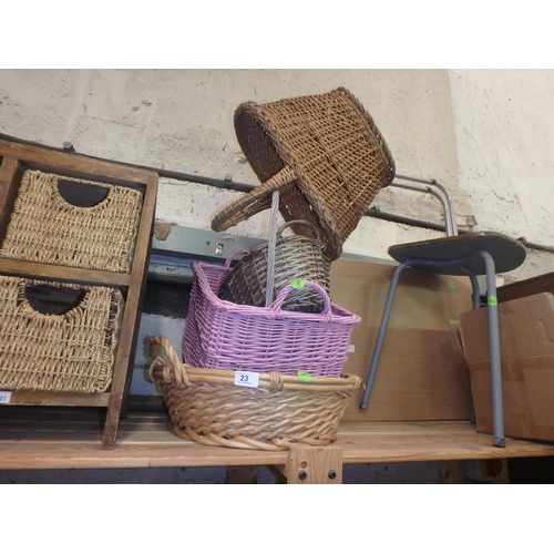 23 - BUNDLE OF WICKER BASKETS