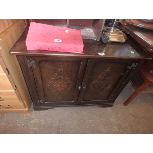 1400 - SMALL SIDEBOARD