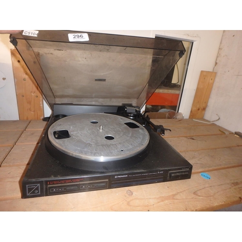 296 - PIONEER TURNTABLE