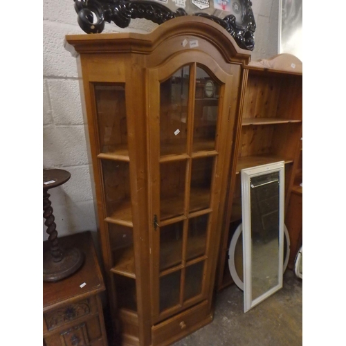 1440 - DISPLAY CABINET WITH DRAW