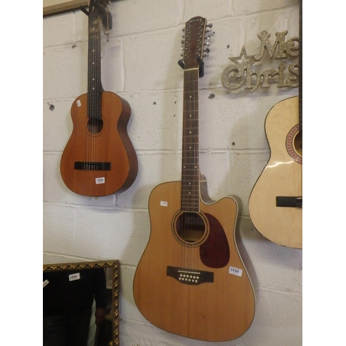 1520 - ACOUSTIC GUITAR