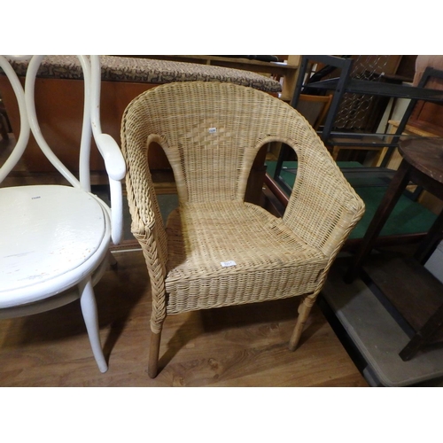 1857 - WICKER CHAIR ( CLEAN )