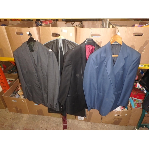 215 - 3 GENTS SUITS